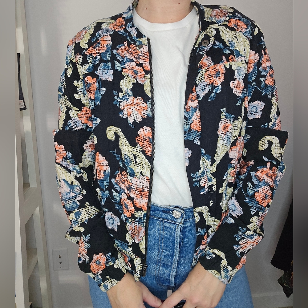 Light Weight Jacket - Picture 3 of 4